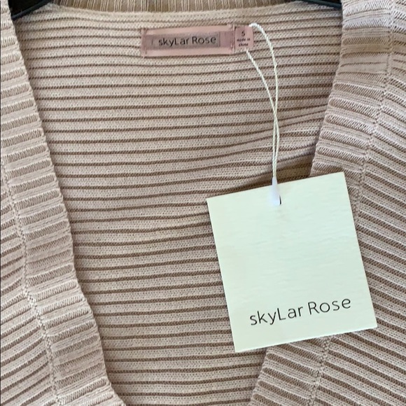 Beige Deep V Cross Over Tie Up Sweater Puff Sleeve IK10 - Picture 9 of 9